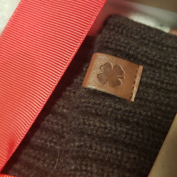 Nwt lucky brand hat and scarf set - Picture 3 of 6